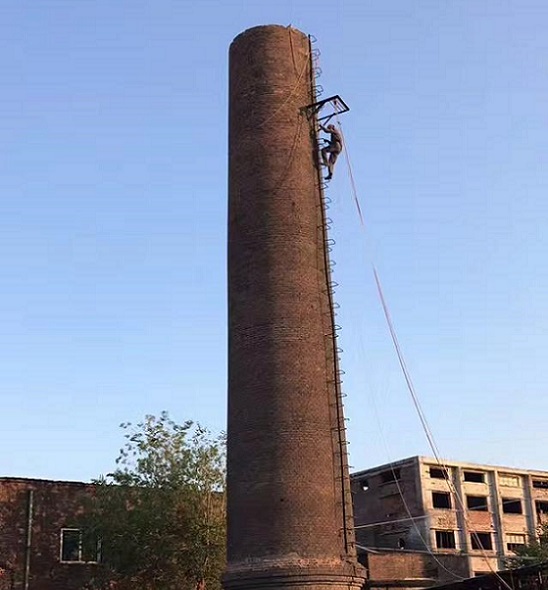 吐鲁番烟囱拆除精选厂家:专业,安全与效率的完美结合